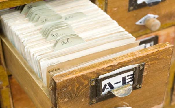 个人档案如何托管至人才中心？